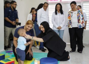 La primera dama y la directora del Inaipi aperturan servicios en CAIPI de Nagua