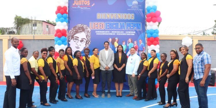 Dirección Regional 15 llama a docentes de nuevo ingreso a continuar motivados en formación nacional de inducción