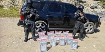 DNCD incauta 60 paquetes de presunta cocaína en Nigua
