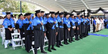 Academia Mets gradúa de bachiller a 36 prospectos