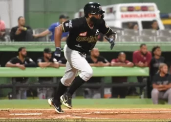 Gigantes ganan y comparten el primer lugar con Licey
