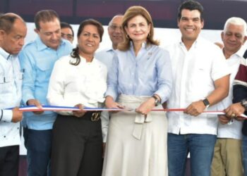 Gobierno inaugura planta de tratamiento de aguas residuales en Fantino