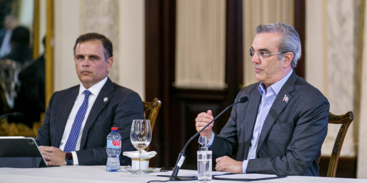 Gobierno afirma el 2022 se caracterizó por buen manejo de las finanzas públicas y sólido crecimiento económico