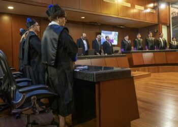 Procuradora general llama a los actores del sistema de justicia a reflexionar sobre su ejercicio profesional