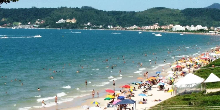 Identificaron la causa del brote de diarrea en Florianópolis que ya afectó a más de 3.000 personas