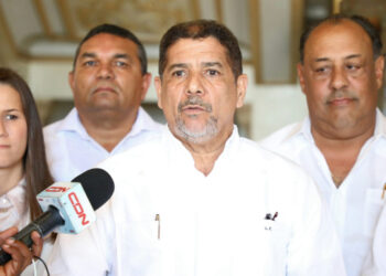 Gobierno y productores de huevos acuerdan aumentar su producción y garantizar suministros y precios estables