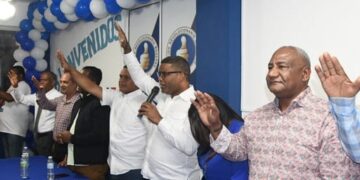 Juramentan estructura de Universitarios del PRM de la provincia Santo Domingo