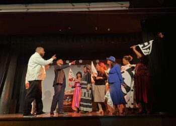 Compañía de Teatro ITSC se presenta exitosamente en Barcelona, España