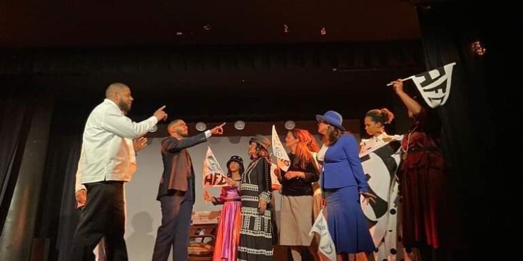 Compañía de Teatro ITSC se presenta exitosamente en Barcelona, España