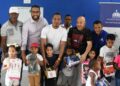 Félix Grullón entrega miles de juguetes en Santo Domingo Oeste