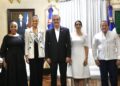 Presidente Abinader recibe visita de Miss RD Andreina Martínez