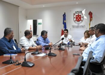 Destacan impacto social tendrá saneamiento de arroyo Gurabo