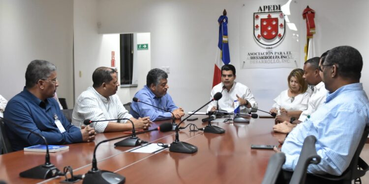 Destacan impacto social tendrá saneamiento de arroyo Gurabo