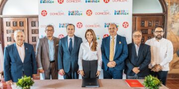 ADN, Texaco y Domicem remozarán Parque Dominicanos Ausentes en la George Washington