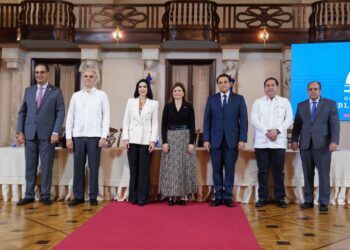 Gabinete de Niñez y Adolescencia presenta programa de implantes cocleares