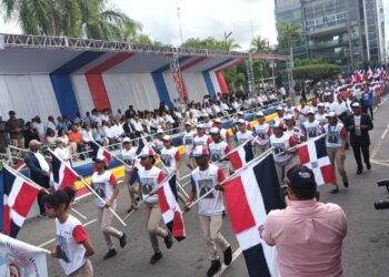 Abinader inicia el Mes de la Patria con Homenaje a Duarte