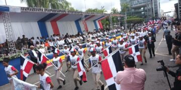 Abinader inicia el Mes de la Patria con Homenaje a Duarte