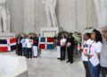 Senadores depositan ofrenda floral en Altar de la Patria natalicio Juan Pablo Duarte