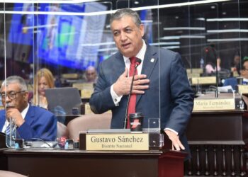 Desesperanza y frustración obliga a jóvenes emigrar a Guatemala, asegura Gustavo Sánchez