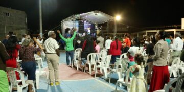 Pastores llevan mensaje de esperanza a pobladores Los Alcarrizos