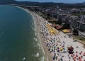 Alerta por un brote de diarrea en playas de Brasil