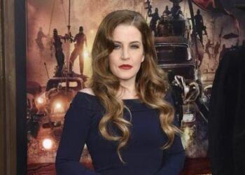 Muere Lisa Marie Presley a los 54 años, cantante, hija de Elvis Presley, tras sufrir paro cardíaco ante