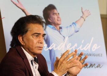 El cantante José Luis Rodríguez, El Puma, cumple 80 años y no piensa en retirarse