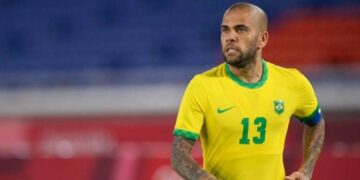 Detenido el futbolista Dani Alves por una presunta agresión sexual