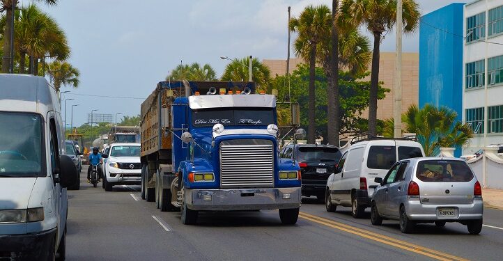 Intrant reitera fiscalizará vehículos pesados que violen zona restringida de la ciudad