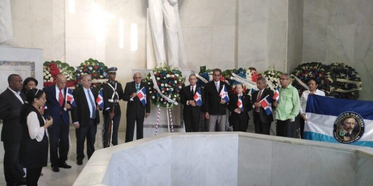 Instituto Duartiano rinde homenaje a Mella en 207 aniversario de su natalicio