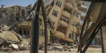 Los muertos de sismos en Turquía y Siria superan los 47.000