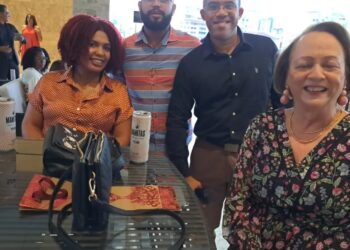 Taller Literario de Narradores SD celebra evento "Abrazo de letras"  