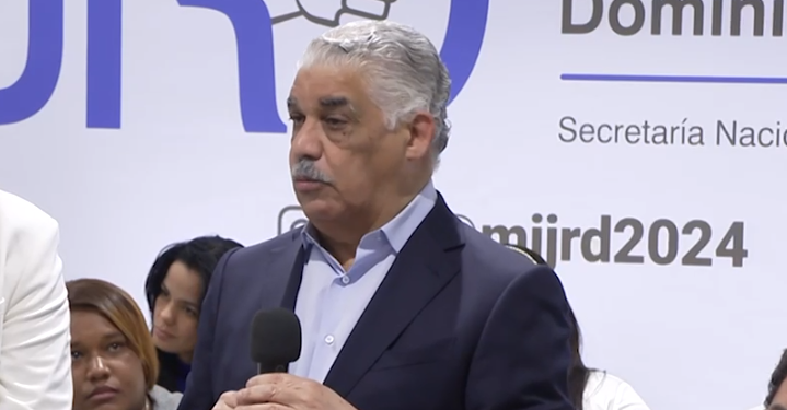 Miguel Vargas llama la atención sobre necesidad de apoyar la juventud emprendedora