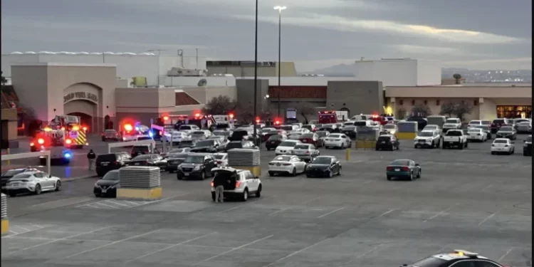 Otro tiroteo en Estados Unidos: Al menos un muerto y tres heridos en un centro comercial de Texas