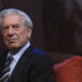 Vargas Llosa hace historia como primer escritor de habla hispana en la Academia Francesa
