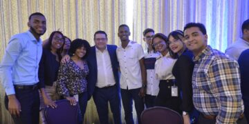 Aduanas celebra “Día Nacional de la Juventud” con encuentro de egresados de “pasantía”