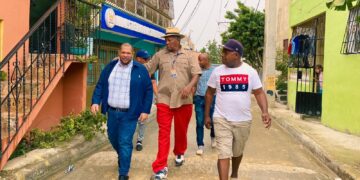 Alcalde Carlos Guzmán llama evitar construcciones ilegales a propósito de temblor de tierra