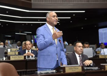 Julito Fulcar niega que el oficialismo esté comprando alcaldes