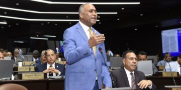 Julito Fulcar niega que el oficialismo esté comprando alcaldes