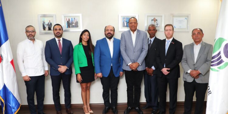 Ratifican a Eddy Alcántara como director ejecutivo de Pro Consumidor hasta el 2025