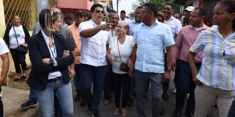 Director CAASD supervisa culminación obras reclamadas por décadas por moradores SDN