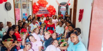 Tokischa celebra San Valentín con trabajadoras sexuales del país 