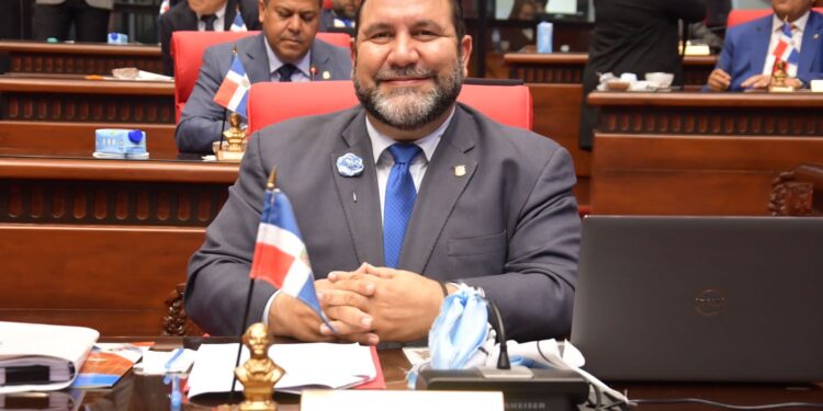 PRSC valora retiro Ley de Trata y llama a la unidad de RD ante pretensiones internacionales