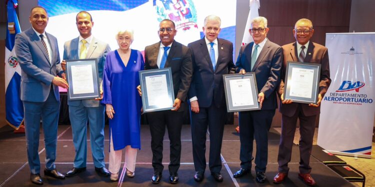 Departamento Aeroportuario se certifica en normas ISO: Antisoborno y Calidad