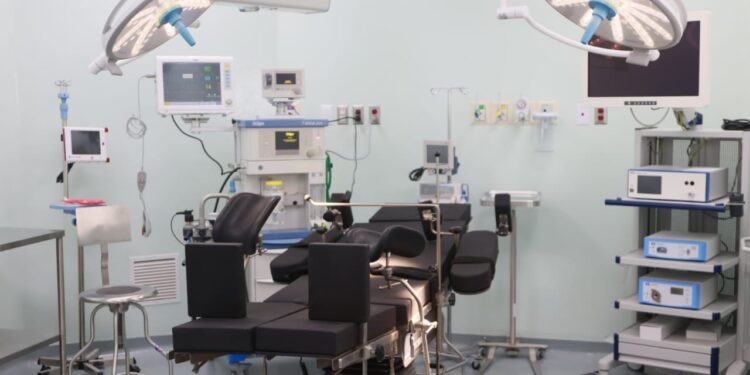 Ponen en funcionamiento áreas Quirófanos, UCI e Internamiento Hospital Padre Billini