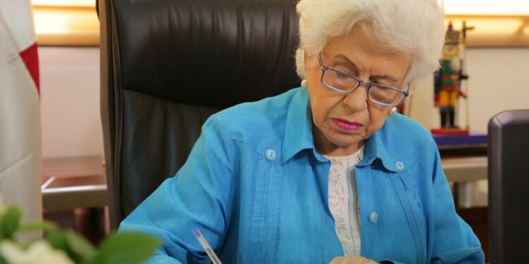 Ética trabaja para transparentar procesos de compras en las instituciones públicas del país