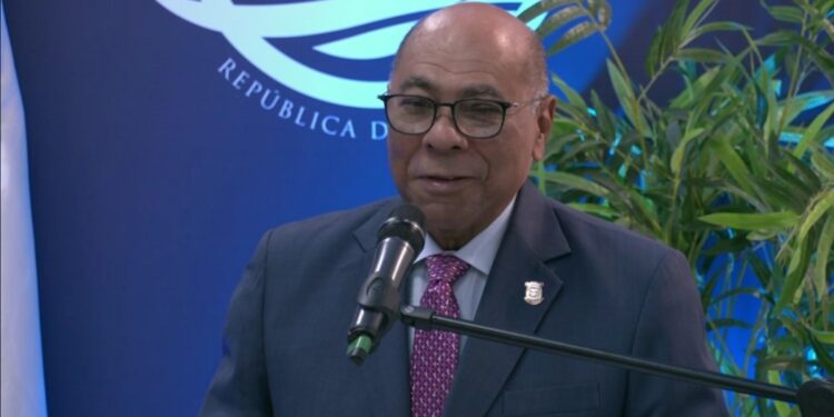 TC suscribe acuerdo con Asociación Dominicana de Egresados de Francia