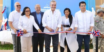 Abinader inaugura de manera simultánea ocho Comedores Económicos en la región Sur