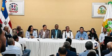 Federico Reynoso inició recorrido en Navarrete para dar a conocer las obras y la inversión del Gobierno