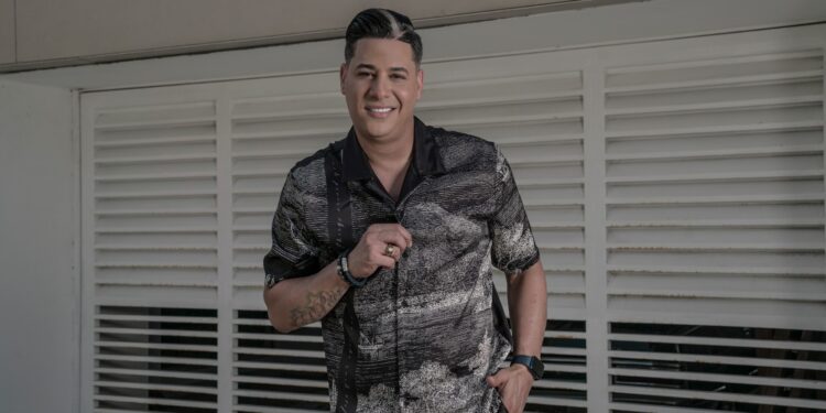 Salsero Pedrito Lama se posiciona en los primeros lugares de Colombia